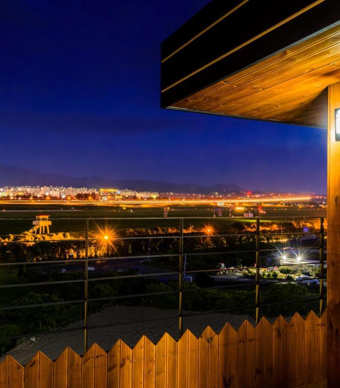 Romance Jeju Pension Εξωτερικό φωτογραφία