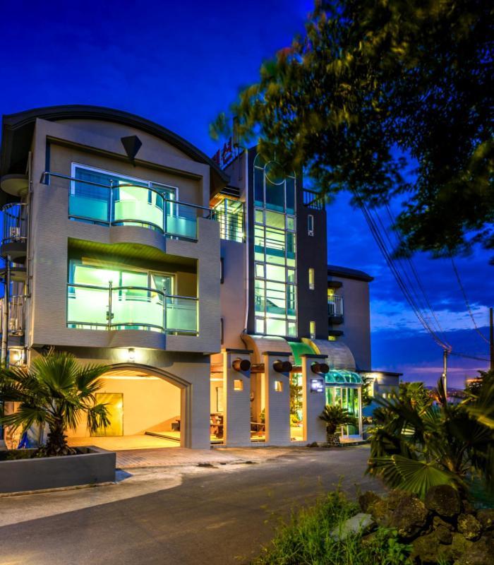 Romance Jeju Pension Εξωτερικό φωτογραφία